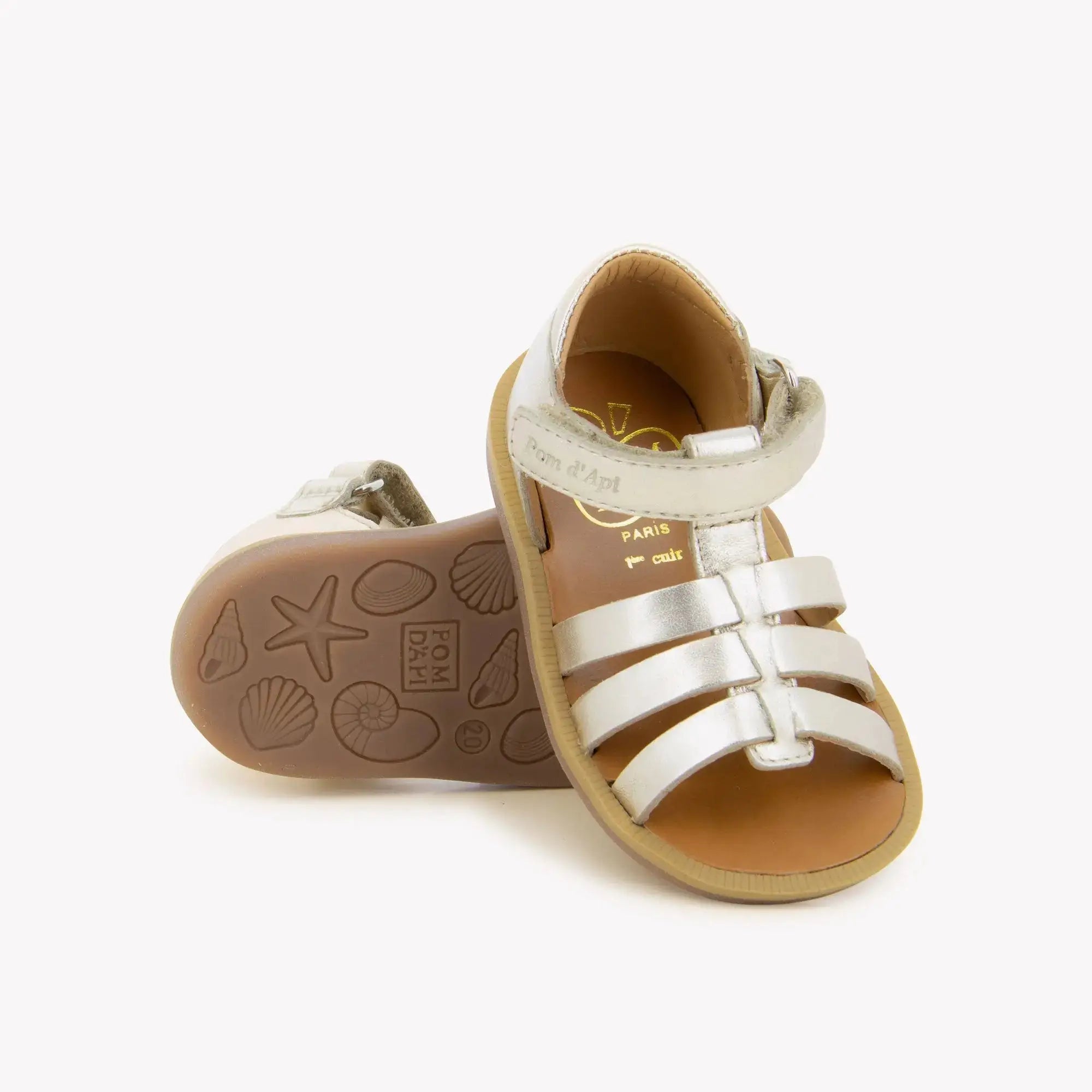 pom-d-api-poppy-strap-laminato-sandales-premiers-pas-fille-platine-scratch image 2