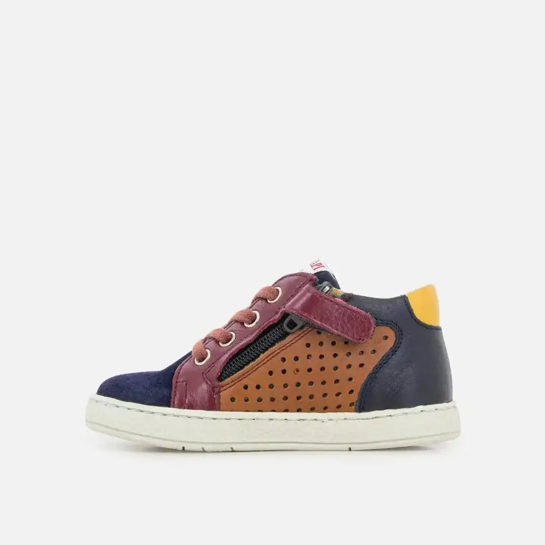 pom-d-api-mousse-lace-perfo-camel-marine-basket-gar-on-premiers-pas image 3