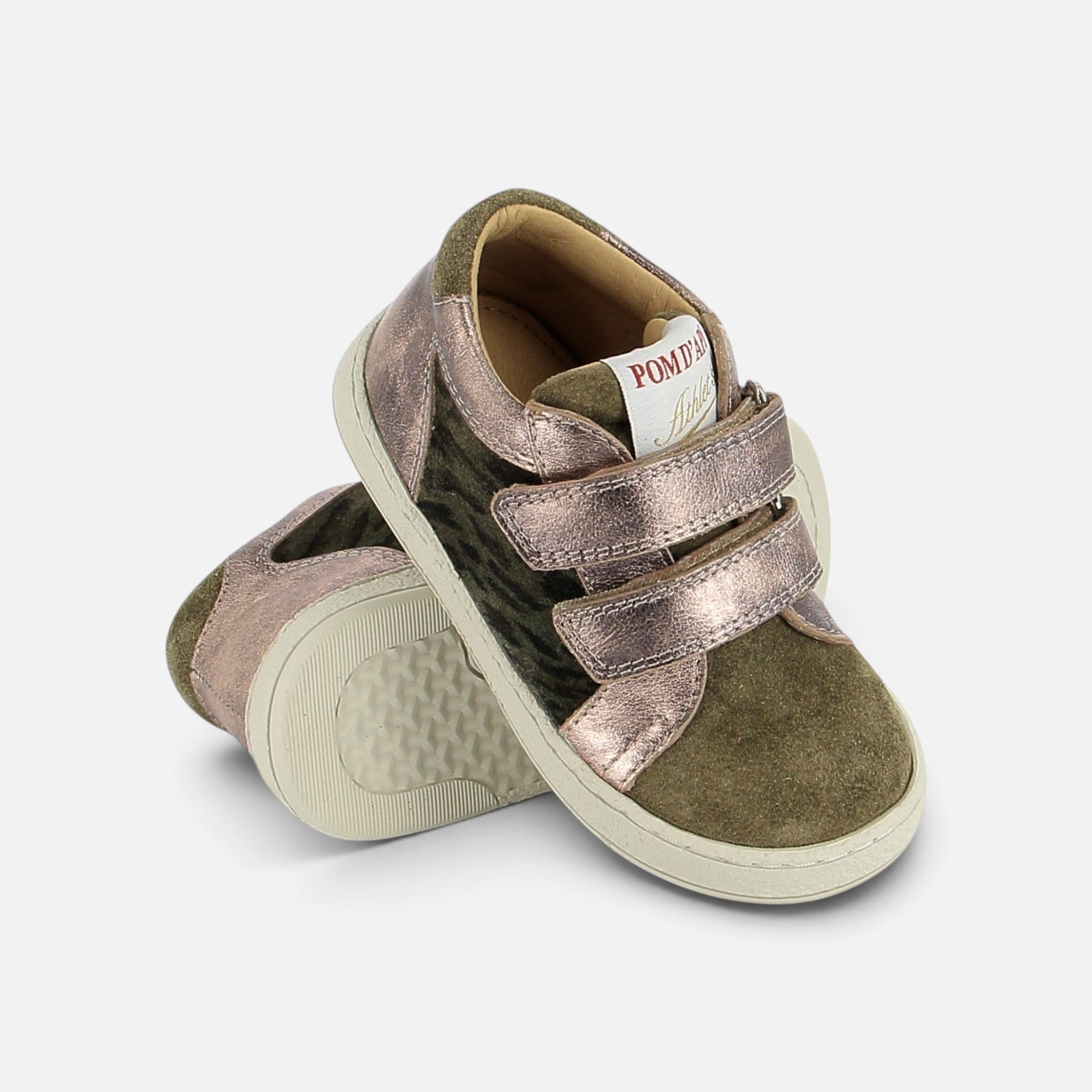 pom-d-api-mousse-easy-top-basket-fille-truffle-kaki-velours-savana image 2