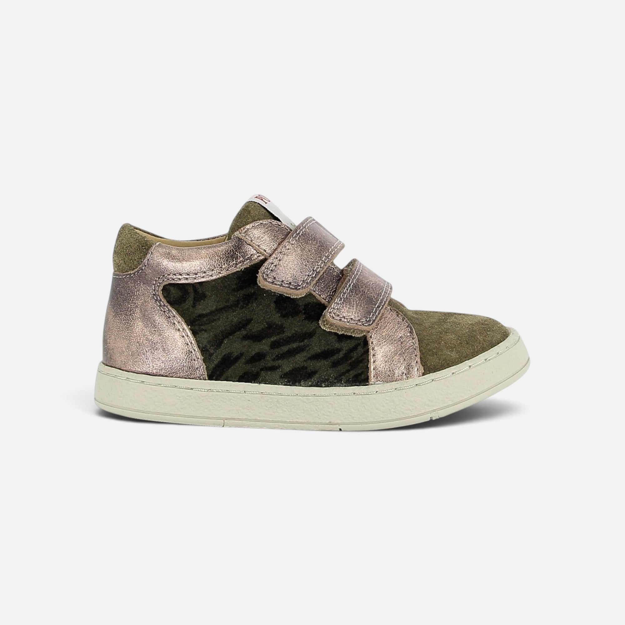 pom-d-api-mousse-easy-top-basket-fille-truffle-kaki-velours-savana image 4